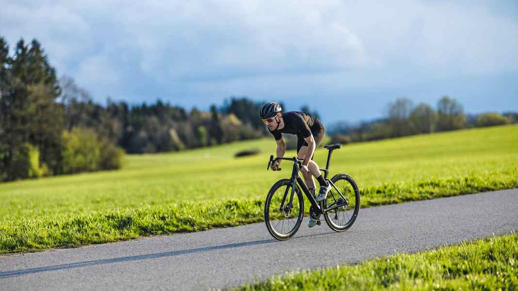 Französische Rennräder im Test: Van Rysel RCR Dura-Ace Di2