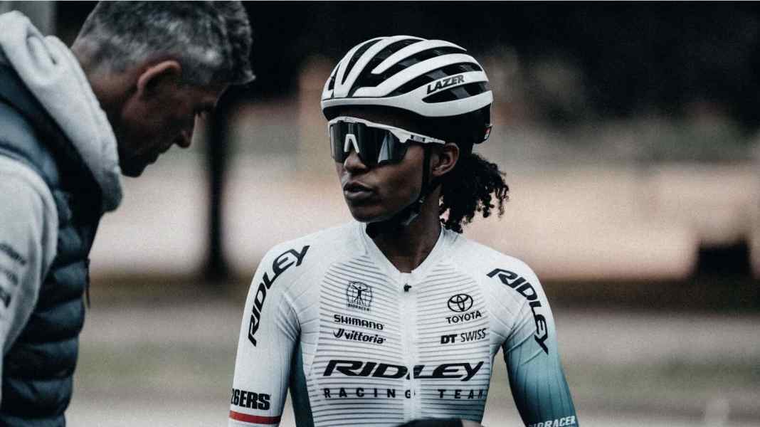 Malgré l'interdiction du vélo aux championnats du monde de cyclisme : l'histoire d'une participante aux championnats du monde