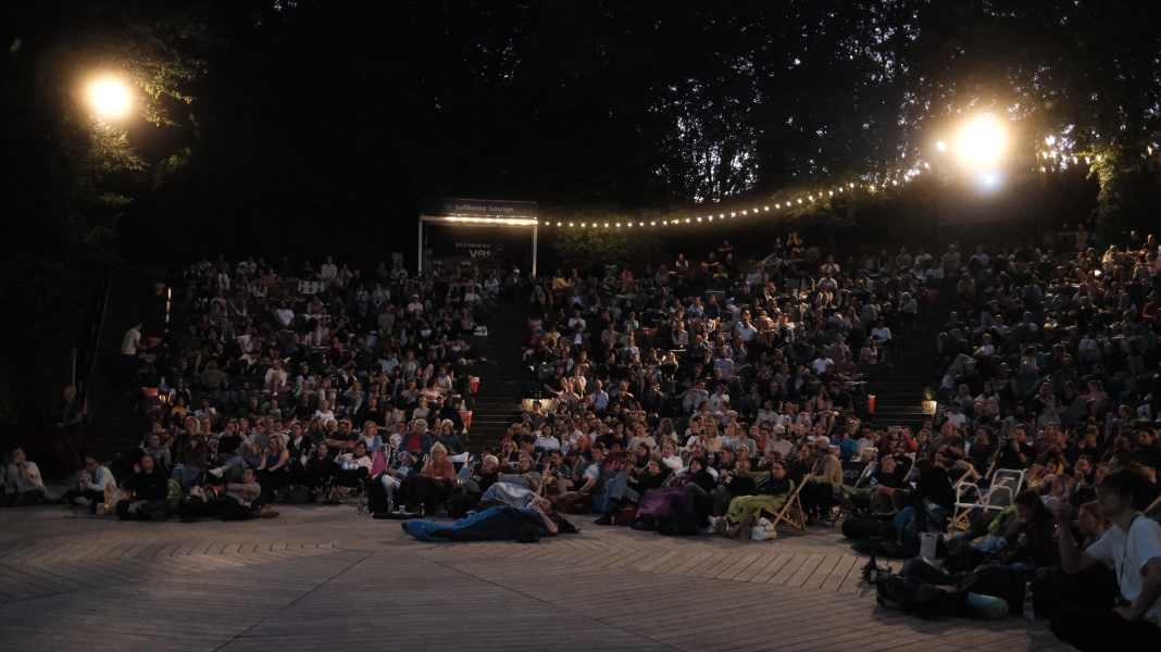 Wiebke Lühmann’s cinema tour: First open-air evening breaks the 1,000-ticket mark