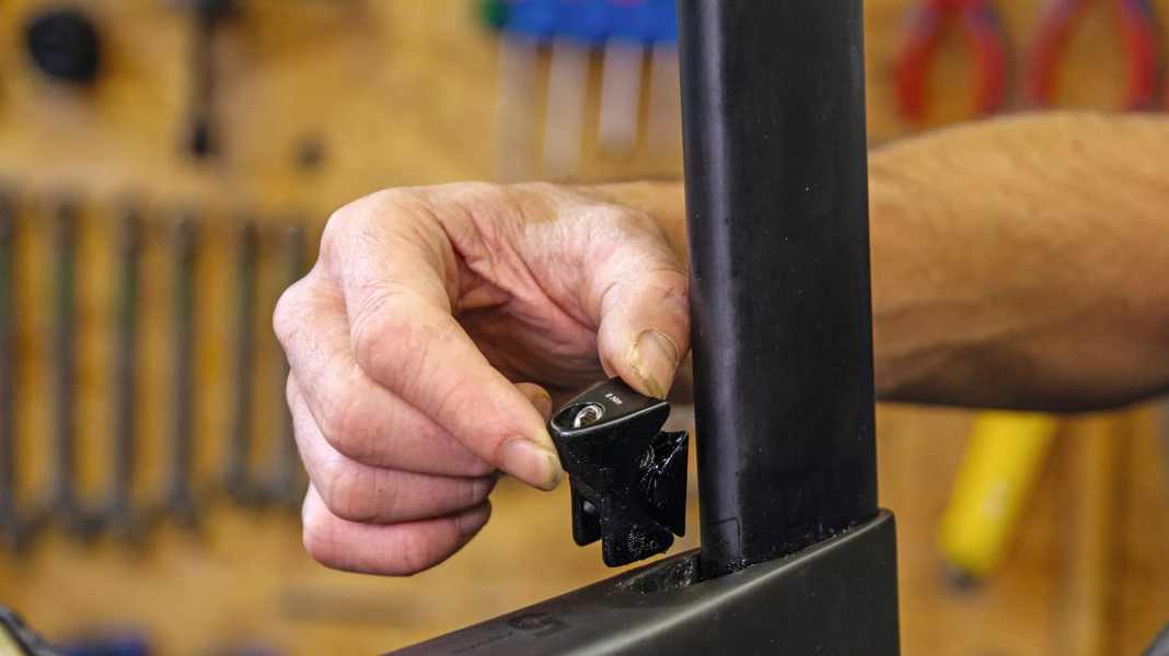 Conseils d'atelier : Montage & entretien des tiges de selle