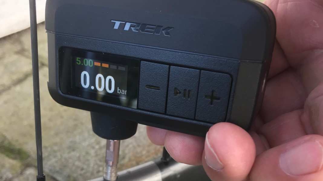 Dégonfler les pneus : la bonne pression pour le vélo de course, le gravel et le VTT