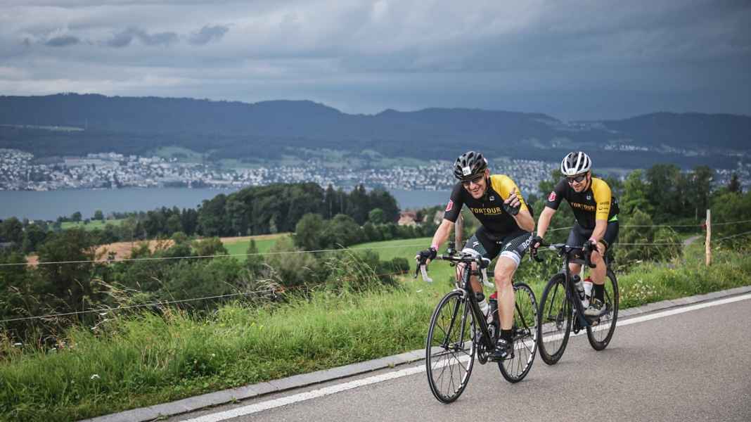 TORTOUR 2025 : L'événement d'ultracyclisme exige de l'endurance dans les Alpes suisses