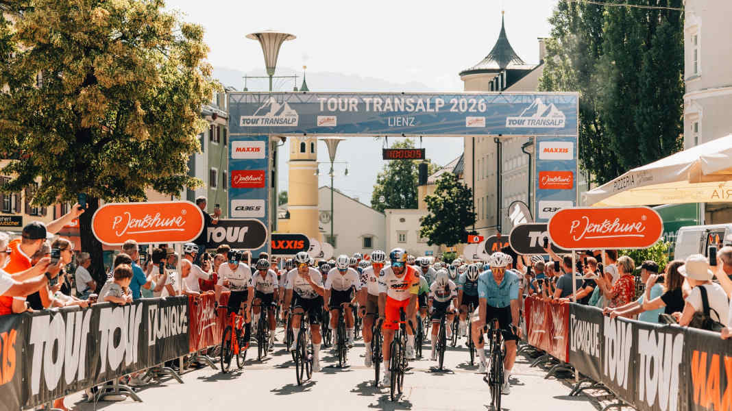 TOUR Transalp 2026 : départ avec plus de 600 participants