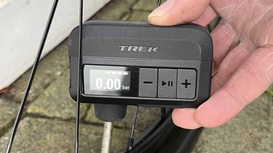 The rechargeable mini pump phenomenon: never again without a mobile compressor?
