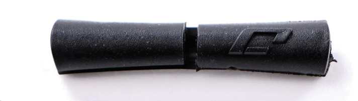 An kritischen Stellen kann ein solches kleines Gummi-Teil Scheuerstellen im Lack verhindern.