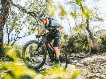Carbon-Trailbike Trek Top Fuel 9.8 GX AXS im Test