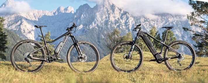   LINKS: Schlank und schnell: Quantor setzt auf Race und massig Vortrieb. Das zahlt sich mit geringem Gewicht aus. | RECHTS: Wuchtiger Carbon-Rahmen, integrierter Akku und 2,6er-Breitreifen: Das Storck e:Rebel rollt extravagant in Richtung Gipfel.