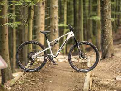 Wo gehört dieses MTB hin? Trail oder Downcountry?