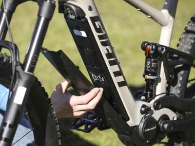 What the affordable touring eMTB with 100 Nm can do