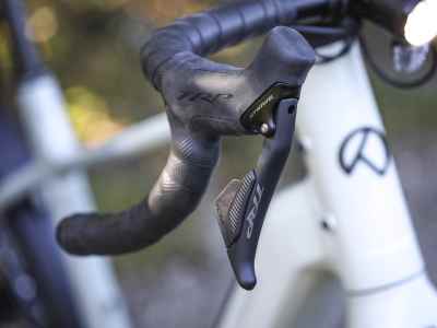 E-Bike für Touren und Gravel