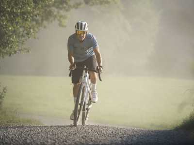 a comfortable gravel bike for rugged adventures