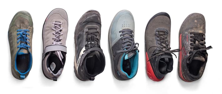   Test 2017: Mountainbike Schuhe für Flatpedale (v.l.n.r.): Ion, Vaude, Adidas, 661, Own, Five Ten
