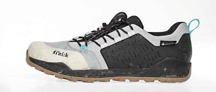 The Fizik looks stylish, but caused pressure points on the instep. The lacing brings little traction to the foot