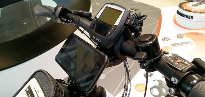   An elegant retrofit solution for all Bosch Intuvia and Nyon displays will be available from SKS from January 2019. All information about the smartphone mount with charging function can be found here: <a href="https://gpsradler.de/news/sks-compit-smartphone-halterung-vorgestellt/" target="_blank" rel="noopener noreferrer nofollow"> Element not implemented: a </a>