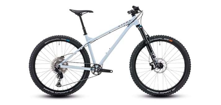 27.5” ain’t dead: For a hardtail with plus-sized tyres, such as the Vitus Sentier 27 VRS, chunky tyres offer improved traction and comfort.