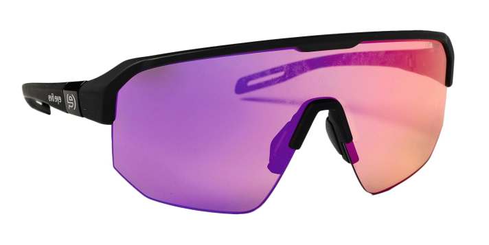 Schutz und Passform sind top. Auch mit ihrem kontrastreichen Glas überzeugt die Evil Eye.