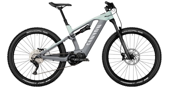 The Neuron:On 7 WMN costs 3699 euros and was even available from stock in XS when we did our research. Unfortunately, this is anything but a matter of course in the current tense situation in the entire industry.