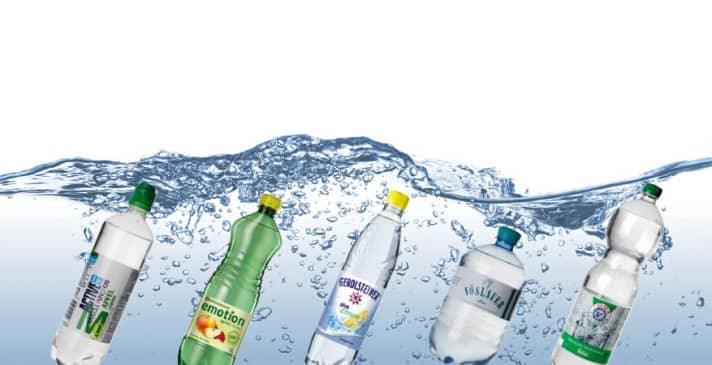 Mineralwasser: Vor dem Rennen darf's mit Kohlensäure sein, während des Rennens lieber stilles Mineralwasser.