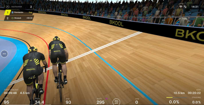   La compétition au vélodrome est une caractéristique unique de Bkool.