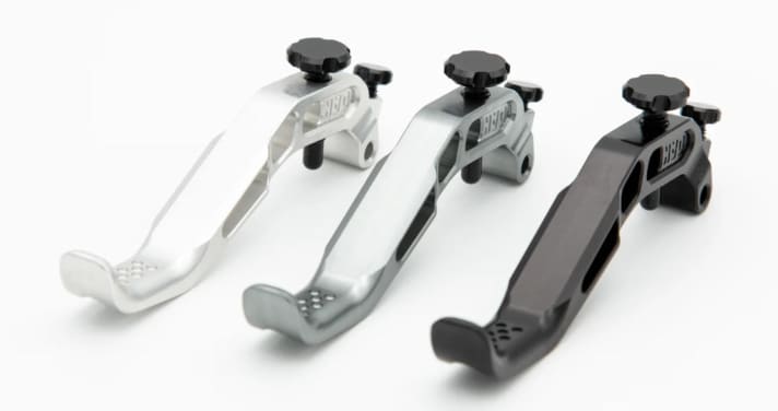 The Oak Root-Lever brings the ingenious milled look to the Magura brake lever.