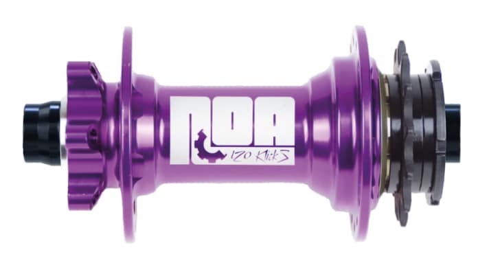 Complete wheels with a special singlespeed hub and Boost standard are hard to find on the market. A custom set can be built, for example, with the Noa 120 klicks Singlespeed Boost for 279 euros.