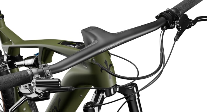 Edel: Das Carbon Monocoque soll stolze 150 Gramm einsparen. In der Top-Version kostet das Urta Hybrid stolze 12.500 Euro.
