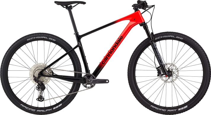   Der Einstieg in die Scalpel-HT-Welt kostet 2499 Euro. Bremsen, Naben und Schaltung kommen von Shimano, die Gabel ist eine einfache Rockshox SID SL.
