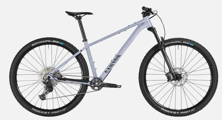 Canyon steckt mit dem Grand Canyon AL6 ein vielseitiges und halbwegs leichtes Hardtail in den Versandkarton.