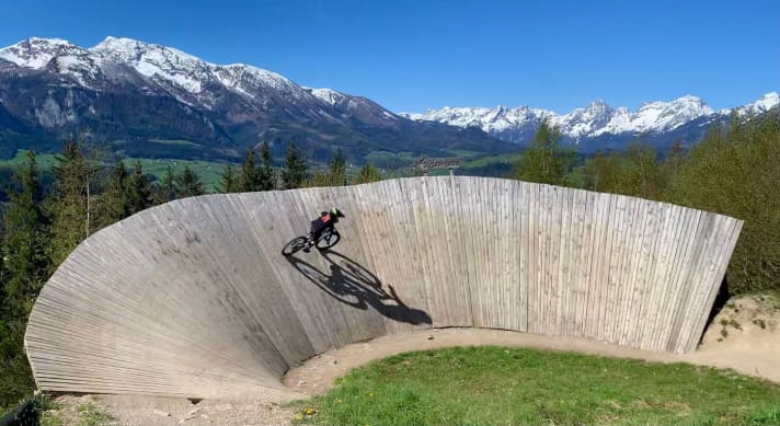   Bernhard Grassecker: Photo of my son Theo (7 years old) in the Wurbauerkogel bike park in Upper Austria. The dead mountains in the background.