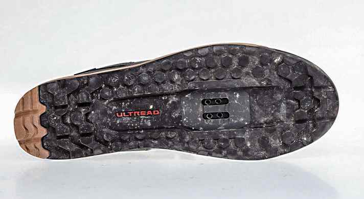 The Ultread sole offers good grip, but is significantly less stiff than the sole of the Scott