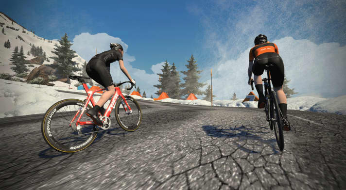 Le Trek Madone avec des roues Bontrager n'est qu'un des nombreux vélos professionnels que l'on peut débloquer dans Zwift avec des "drops".