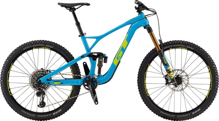  160 millimetres at the front and 150 millimetres at the rear. The new Force rolls on 27.5-inch tyres. The Carbon Pro version costs 5499 euros.