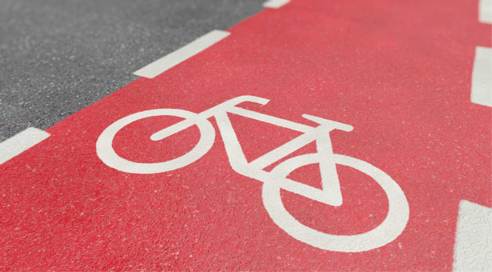   The cycle path is well signposted - and must be used.