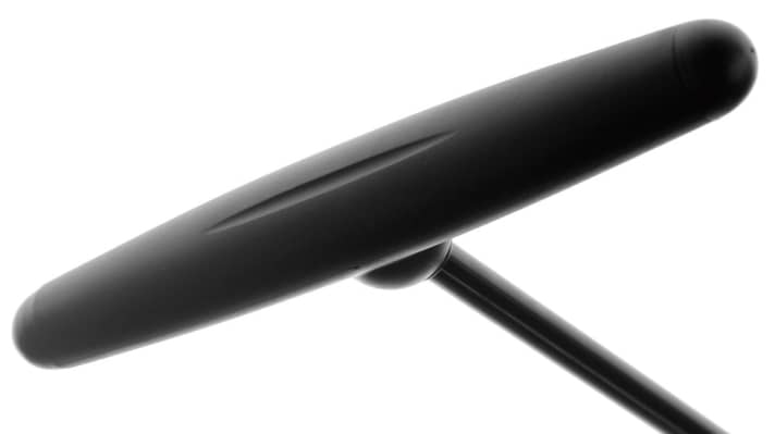   T-handle: The handle of a floor pump should fit securely and ergonomically in your hand. Stay away from hard materials and sharp edges.