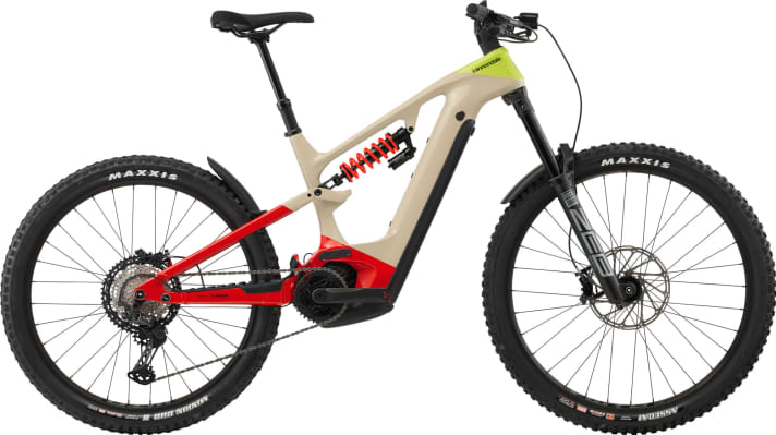   Mit Stahlfederdämpfer, mehr Federweg und flacherer Geometrie ist das Moterra Neo LT für harte Enduro-Einsätze gerüstet.