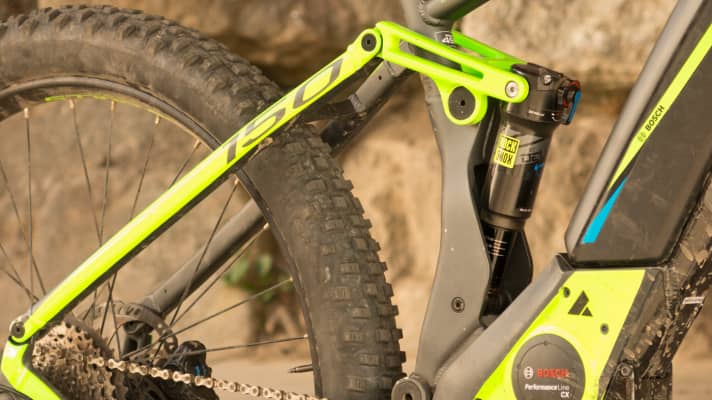   Der 150-Millimeter-Hinterbau zeigt sich potent. Wir sind ihn mit 30 Prozent Sag gefahren.