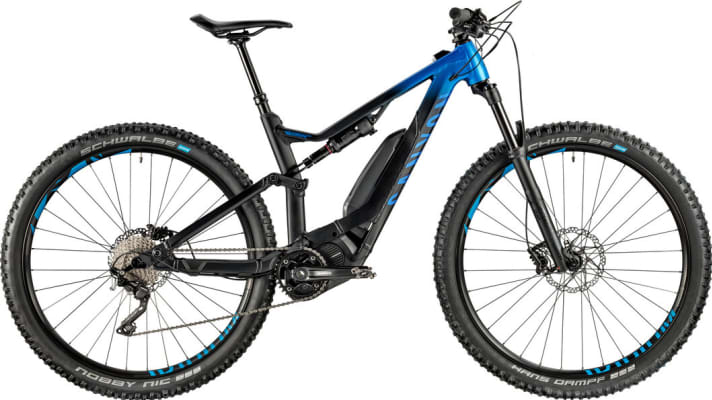   Our test bike from the mail-order company: the <a href="https://www.canyon.com/de-de/e-bikes/e-mountain-bikes/neuron-on/neuron-on-5.0/2220.html?dwvar_2220_pv_rahmenfarbe=BK%2FBU&quantity=1" target="_blank" rel="noopener noreferrer nofollow">Neuron:On 5.0</a> with aluminium frame for 2799 euros.