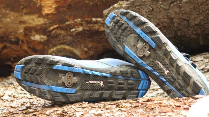 The grippy Michelin sole impresses with plenty of grip and good rolling properties.