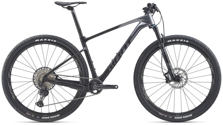   Für 3500 Euro bekommt man eine XT-Schaltung sowie Carbon-Laufräder.