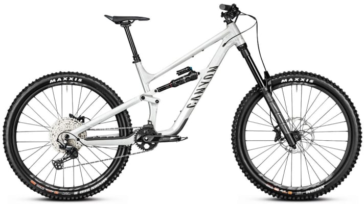  FOR A LITTLE LESS: The entry-level AL 5 model is available for just 2800 euros, with a choice of 27.5 or 29 inches - with Rockshox ZEB fork and Super Deluxe Select+ shock. Weight: from 16.2 / 16.4 kilos (manufacturer's specification).