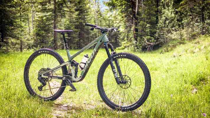 Die ersten Dreckspritzer hat sich das Trailcat SL schon eingefahren. Doch wie hat sich das Bike auf der ersten Ausfahrt geschlagen?