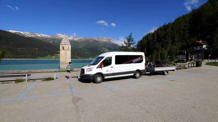 Südtirol-Bike specialises in the transport of bikers, including the safe transport of sports equipment.