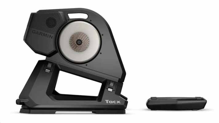 With its numerous functions, the Tacx Neo 3M Smart is the Porsche of direct drive roller trainers.