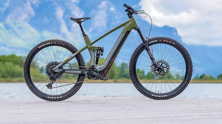 Cube Stereo Hybrid 140 TM: New Bosch Smart System, 750 Powertube battery, high-quality suspension: When it comes to equipment, even many direct mail-order companies bite their teeth out at Cube.