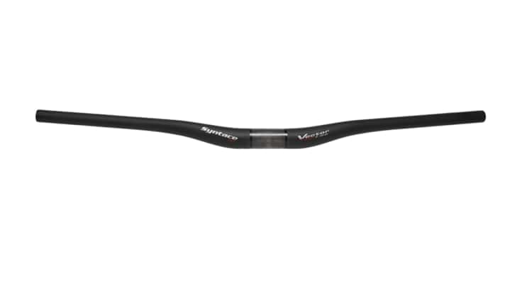 Der Syntace Vector Volt OD 35 ist in verschiedenen höhen und Kröpfungen erhältlich. Im Bild die flache Variante mit 20 mm Rise.