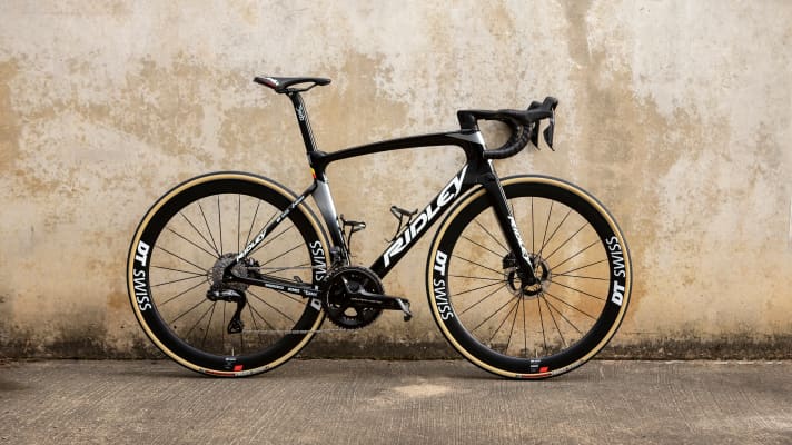 The Lotto Soudal team bike is provided by Ridley.