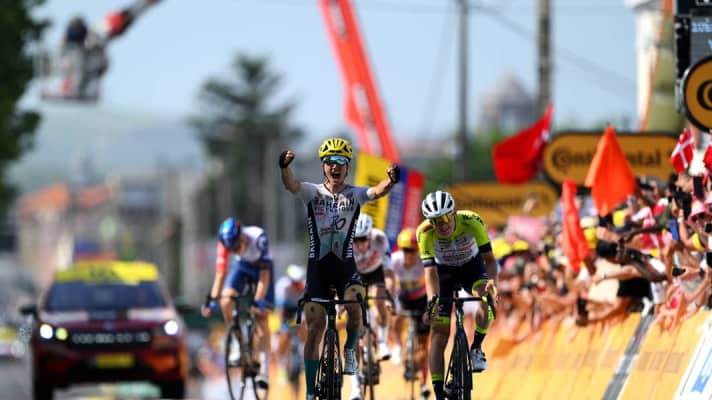 Pello Bilbao (in the foreground) rode a strong 2023 season, including winning a Tour de France stage in a sprint to the finish against Georg Zimmermann (on the right)