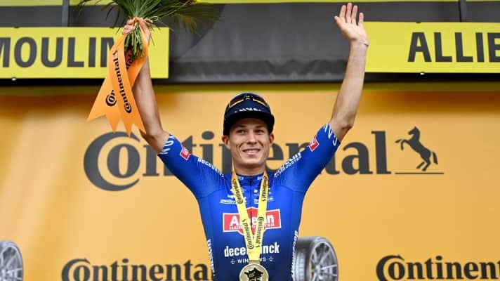 At the 2023 Tour de France, Jasper Philipsen won four times from a bunch sprint in the first eleven stages