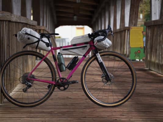 Leichte Bikepacking-Taschen für Abenteurer auf zwei Rädern