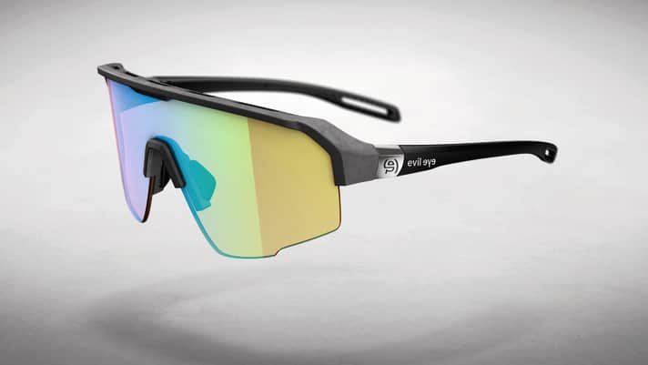 Demand was high and Evil Eye has responded. The top models are now also available in size XS for narrow faces.